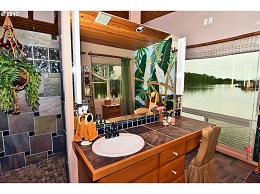Floating Homes for Sale in Portland Oregon Floating Home 1 Photo 19
